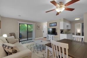 Interior - Comm Pool-Short Walk 2 Beach (Miramar Beach)