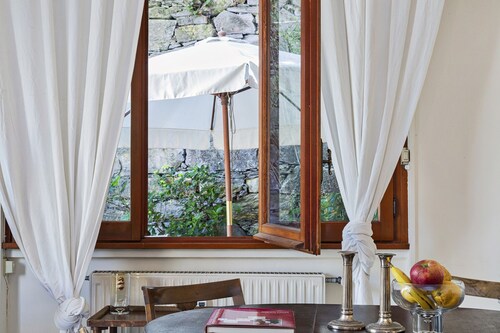 Relax in giardino a due passi dal porto