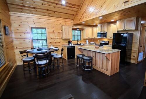 Pinyon Pine- Broken Bow/Hochatown- 2bd