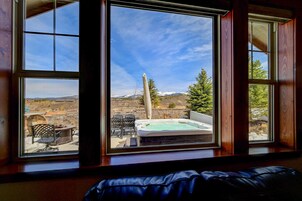 Condo, 2 Bedrooms | View from property