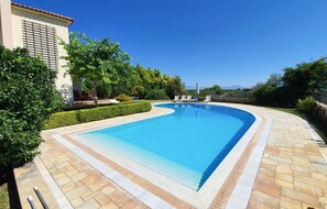 Outdoor pool - Stunning Home in Kiato With Sauna, Wifi and 5 Bedrooms (Sikyona)