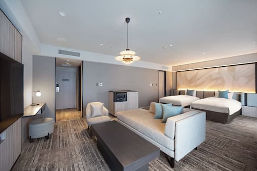 In-room safe, blackout curtains, iron/ironing board, free WiFi