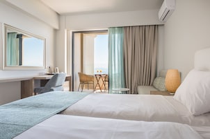 Minibar, in-room safe, desk, laptop workspace