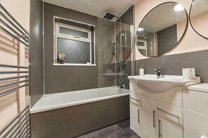 Rumah | Kamar mandi | Kombinasi shower/bathtub