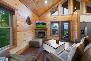 Smart TV, fireplace