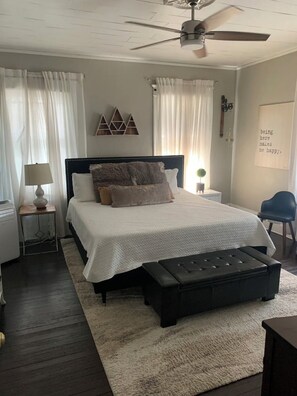 4 quartos, ferros/tábuas de passar roupa, Wi-Fi de cortesia