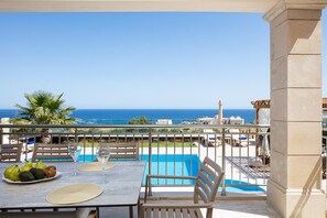 Outdoor dining - Agapi Villa I, a Seaside Retreat with Pool & BBQ, Walking distance to beach (Panormos in Rethymno)