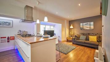 Nhà | Bếp riêng | Tủ lạnh, lò vi sóng, lò nướng, bếp nấu