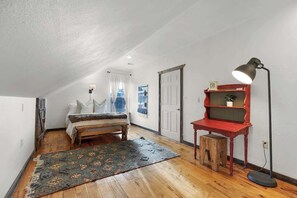 3 chambres, fer et planche à repasser, Wi-Fi gratuit, draps fournis