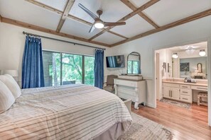 3 chambres, fer et planche à repasser, Wi-Fi gratuit, draps fournis