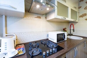 Classic Room | Private kitchen - Inndays on Butlerova (Moscow)