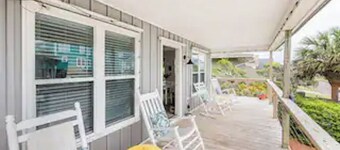 DOG FRIENDLY - Second Row ...Ruff Life beach cottage.