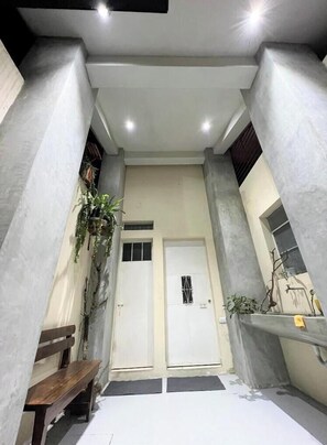 Interior - Comfy. Internet, Netflix,washer and Dryer,full Kitchen (Chimaltenango)