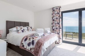 3 soverom, strykejern/-brett, wi-fi og sengetøy