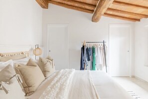 1 makuuhuone, silitysrauta/-lauta, ilmainen Wi-Fi, vuodevaatteet