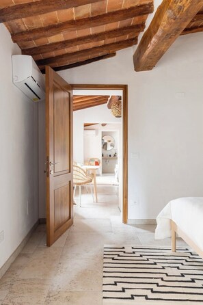 2 habitaciones, tabla de planchar con plancha y wifi gratis 