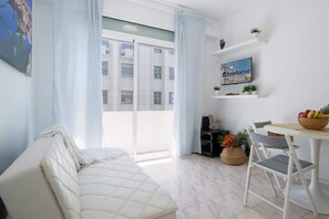 TV, Netflix, streaming services