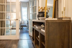 4 bedrooms, desk, iron/ironing board, free WiFi - Spivey Manor · Sink into the Luxe Corner Tub at an Upscale, Spacious Home (Lake Spivey)