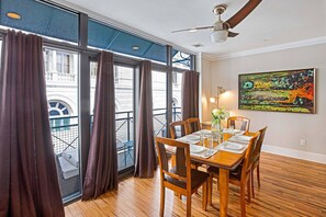 Villa, 3 Bedrooms | Dining