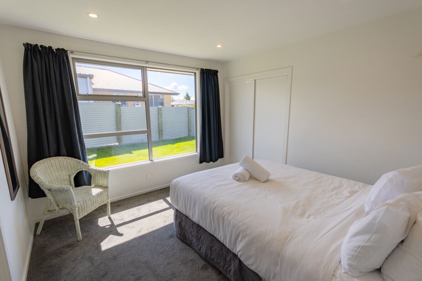 4 bedrooms, WiFi, bed sheets