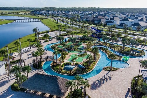 Best Location in Storey Lake - Ultimate Lake View Villa - 15 Mins to Disney!