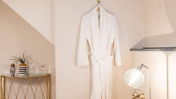 1 slaapkamer, een bureau, een strijkplank/strijkijzer, gratis wifi