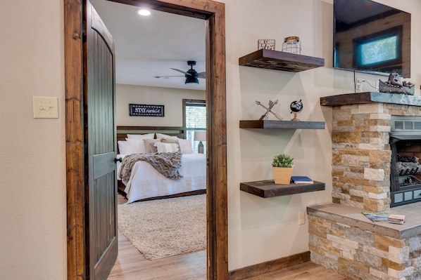 3 habitaciones, escritorio, wifi gratis y ropa de cama 