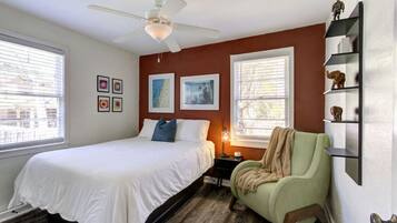 1 bedroom, desk, iron/ironing board, free WiFi