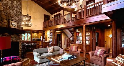 Camp Saranac: Gorgeous & grand lake home w mountain views, water sports, hiking