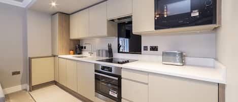 Fridge, oven, dishwasher, toaster