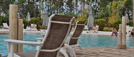 屋外プール、温水プール