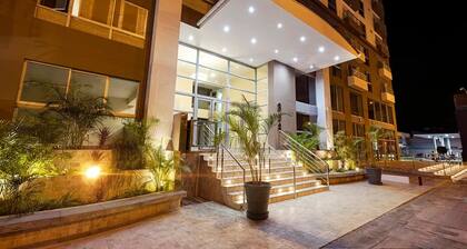 FREE parking / Spanish shower / Spacious 3BR flat
