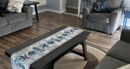 Great Location to Downtown Alexandria Bay