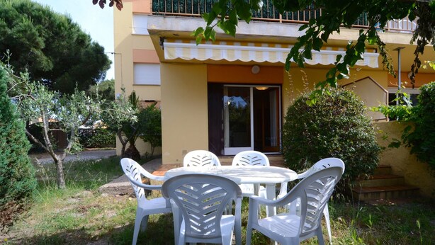 Outdoor dining - APARTMENT ESTANY I  PB-2 (L'Escala)