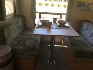 تناول الطعام