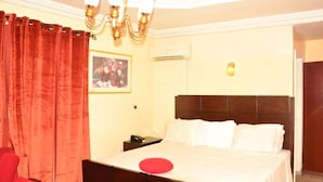 In-room safe, free WiFi - Princess Paradise Suites-Asaba Delta (Asaba)