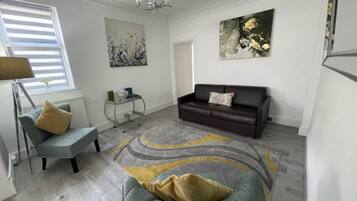 Family Apartment, Accessible, Ensuite (Flat 4-Luxury Family Flat) | Lounge