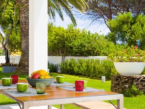Outdoor dining - WLofts 13 by Klodge - cozy design home with garden facing the sea (Olbia)