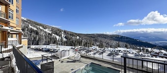 White Pine Condo - Schweitzer village w/ King Bed
