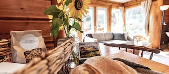 Hygge Log Home Downtown with Great Mountain Access