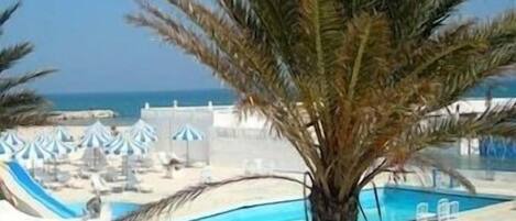 실내 수영장, 야외 수영장