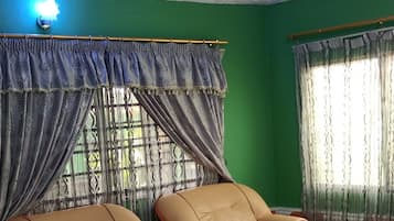 Comfort Apartment | 1 bedroom, in-room safe, iron/ironing board