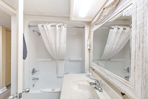 Bathroom - Camelot By the Sea By Oceana Resorts (Myrtle Beach)