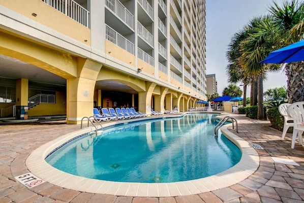 Pool - Camelot By the Sea By Oceana Resorts (Myrtle Beach)