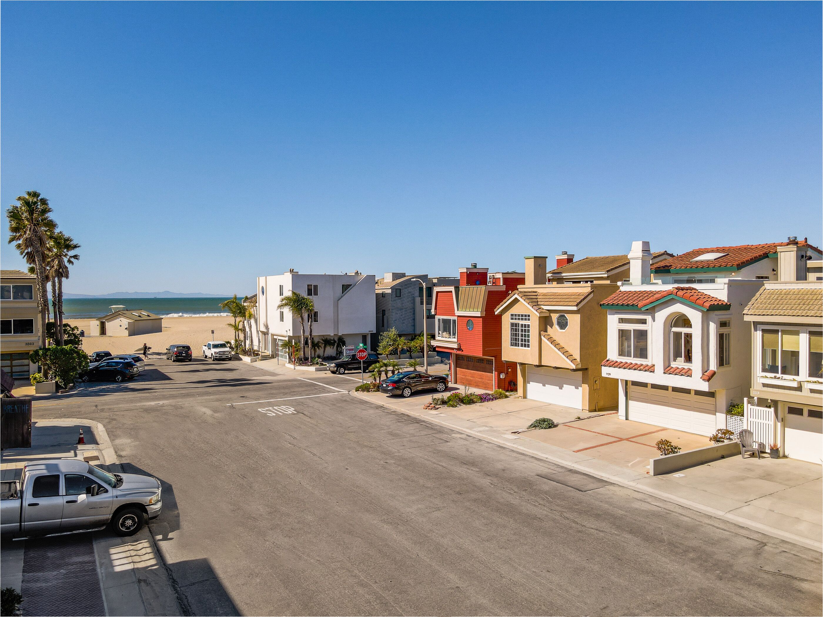STUNNING! Ocean Views!! Lux Remodeled Modern Beach House. +PELETON .