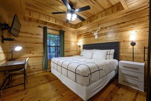 2 室のベッドルーム、アイロン / アイロン台、WiFi、ベッドシーツ