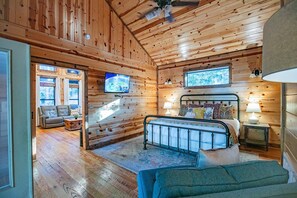 Interior - Hillside Hollow -1 BR-Timber Creek Trails (Broken Bow)