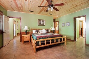 4 slaapkamers, een strijkplank/strijkijzer, wifi, beddengoed