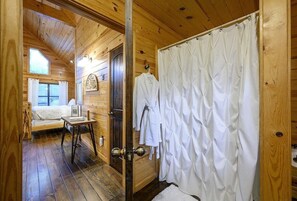 1 間睡房、熨斗/熨衫板、Wi-Fi、床單