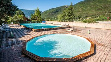 Piscine extérieure, piscine chauffée